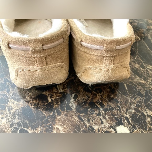 UGG DAKOTA CHESTNUT SIZE 9 - Picture 4 of 13